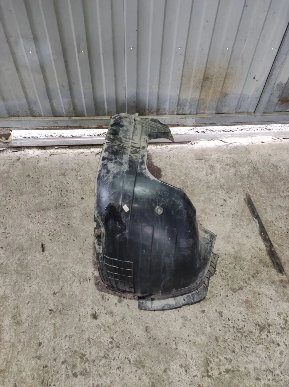 Локер Hyundai Solaris 86812H5500, передний правый