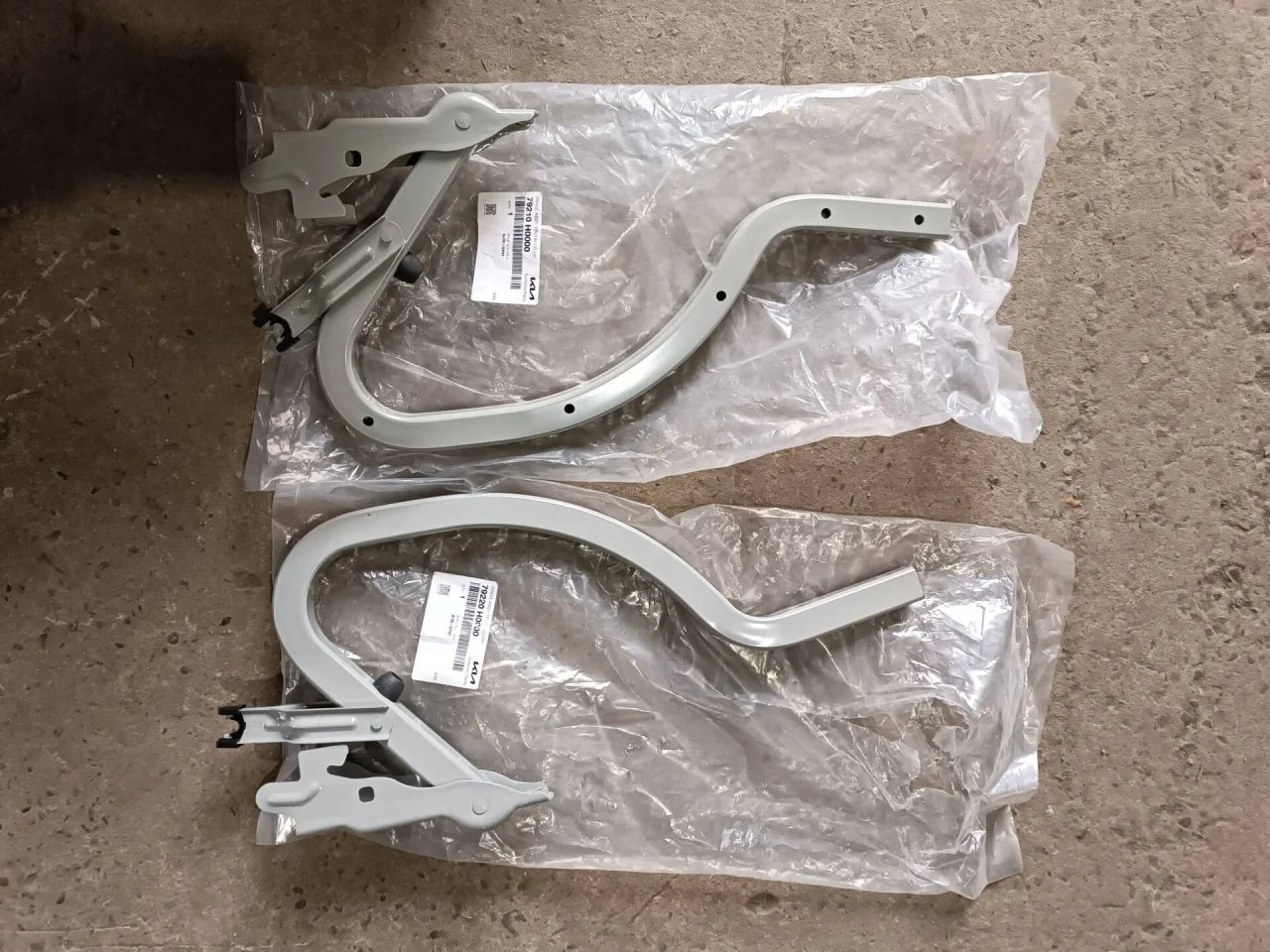 Петля багажника Kia Rio 4 2017-2020 79220H0000