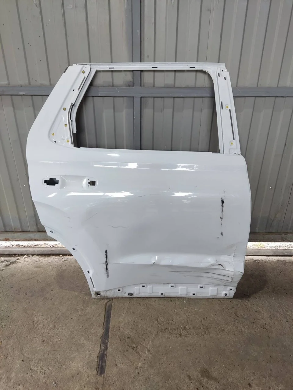 Дверь Hyundai Palisade 2018-2022 77004S8000, задняя правая