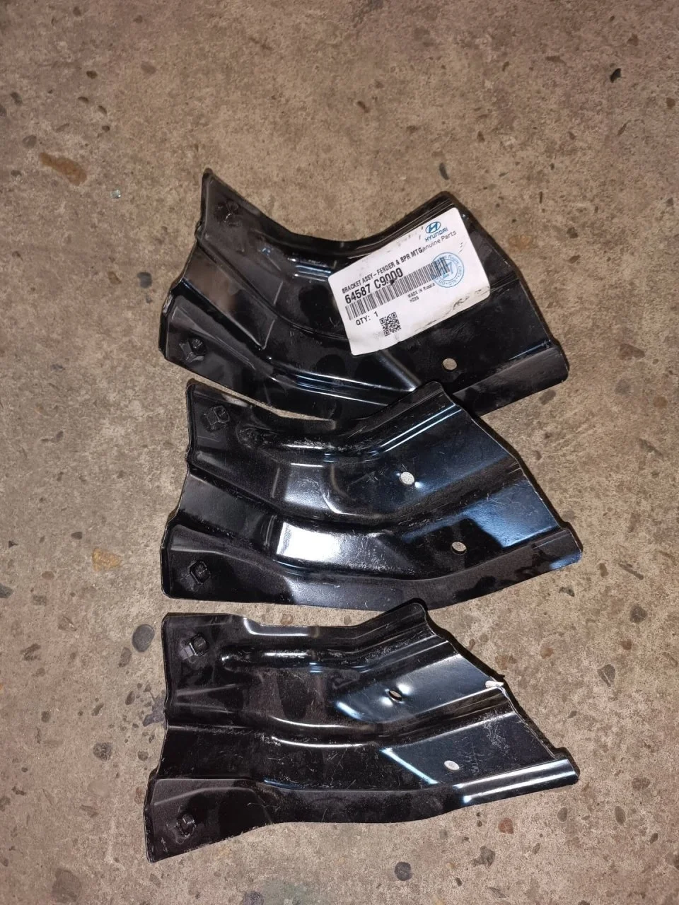 Кронштейн крыла Hyundai Creta 64587C9000, передний правый