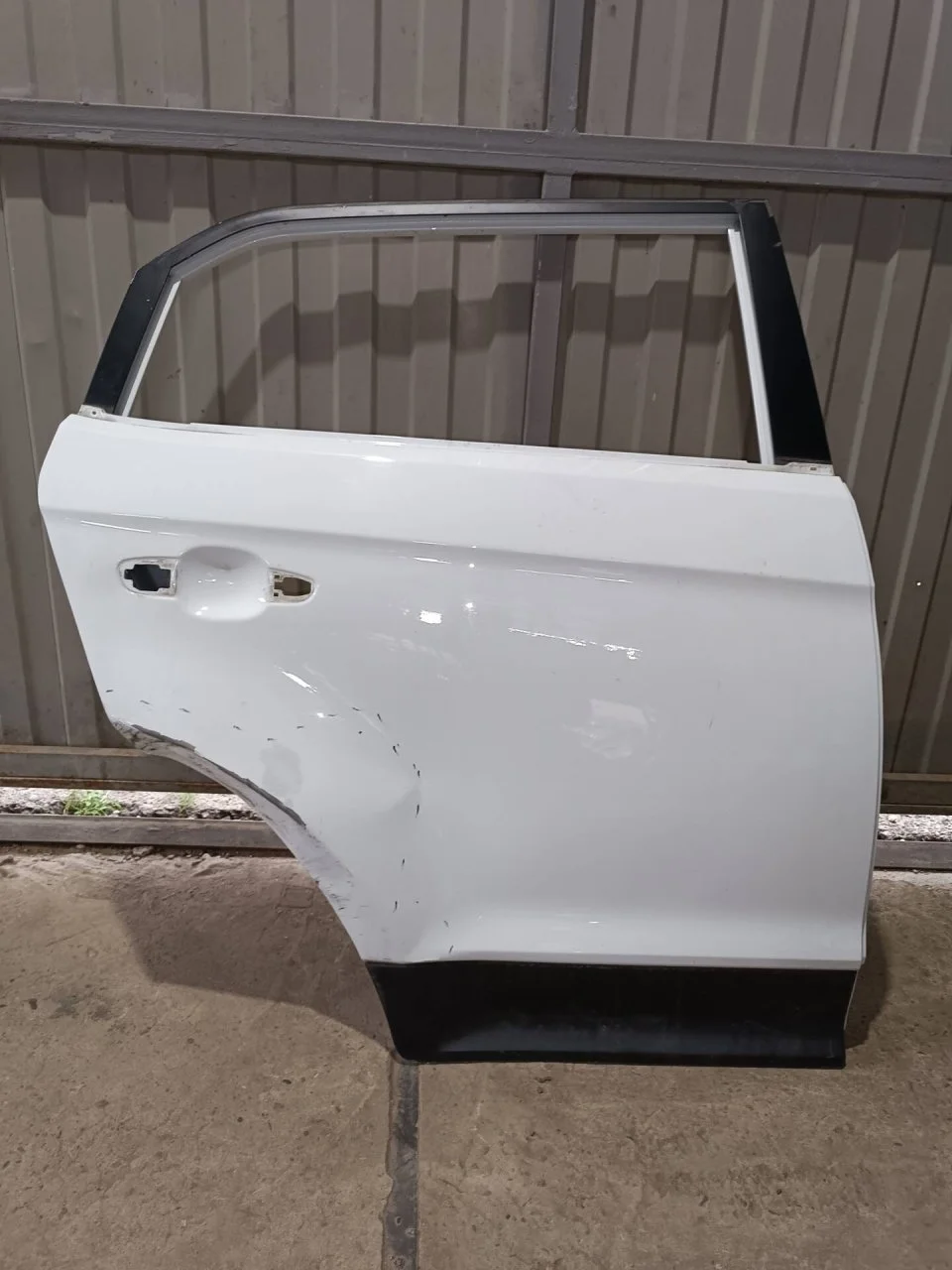Дверь Hyundai Creta 2016-2020 77004M0000, задняя правая