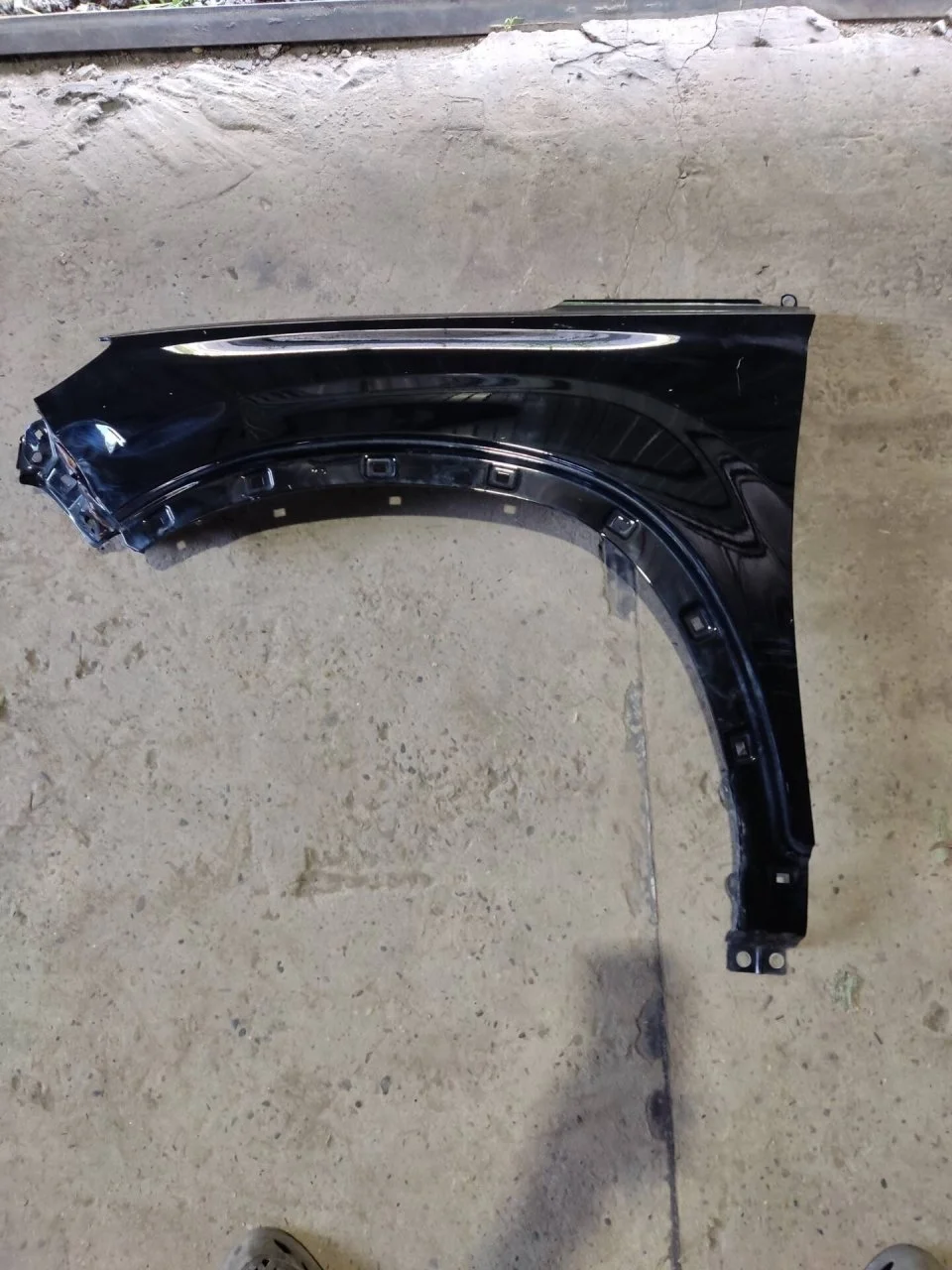 Крыло Hyundai Santa Fe 4 2018-2021 66310S1000, переднее левое