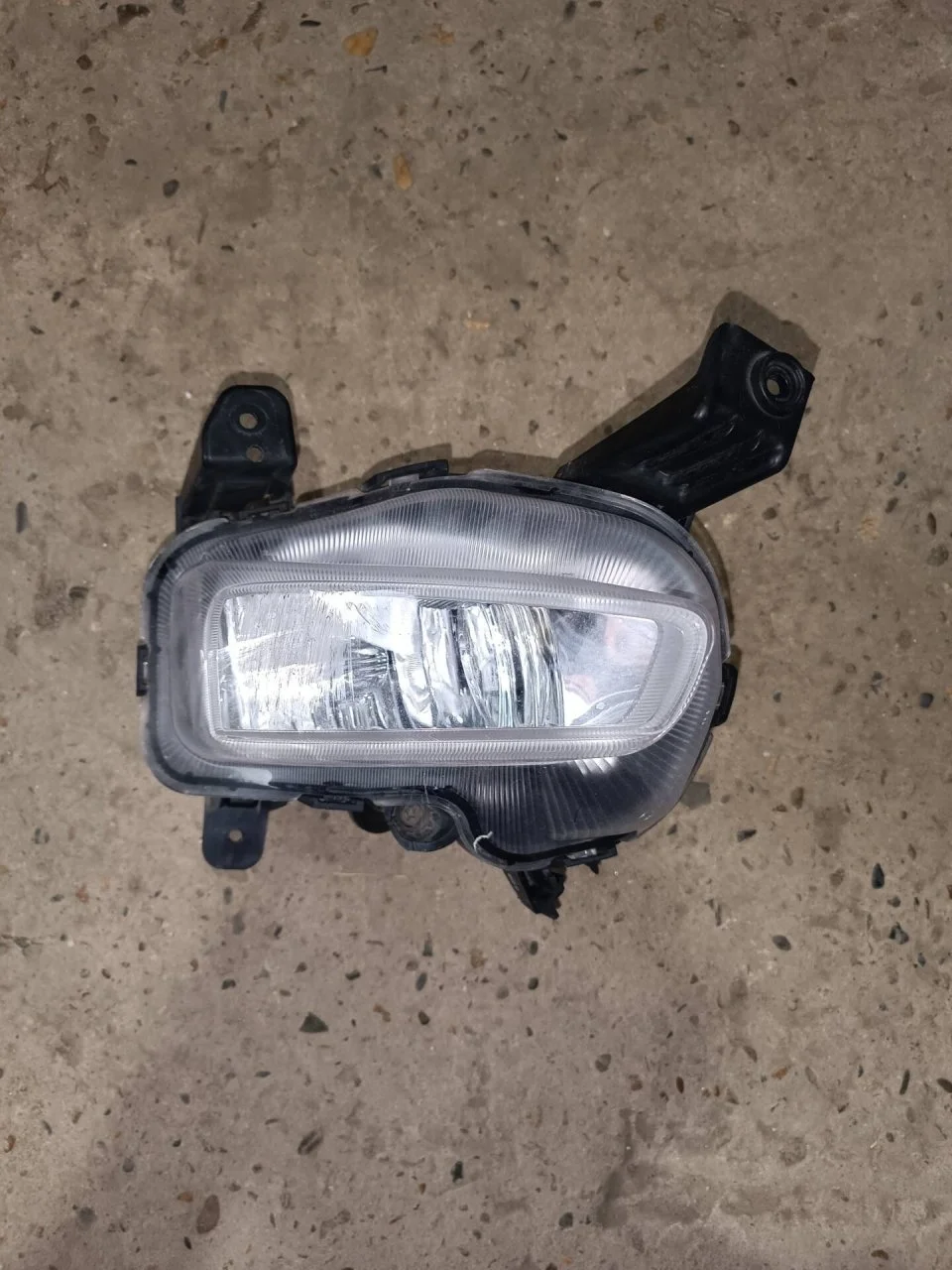 ПТФ Kia Ceed 3 92202J7000, правый