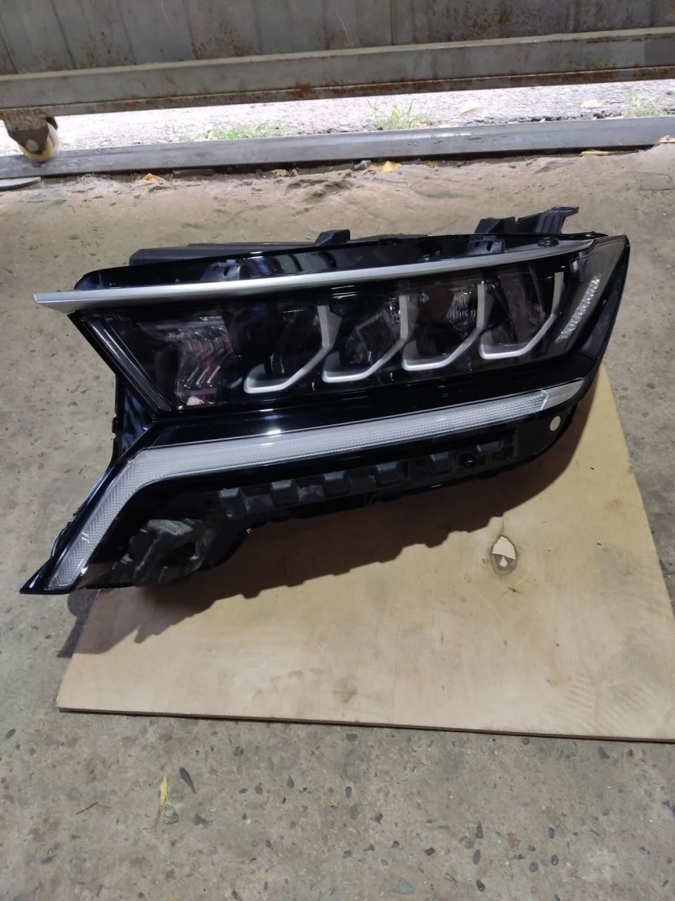 Блок фары Kia Sorento 4 2020-2024 92101P2020, левый