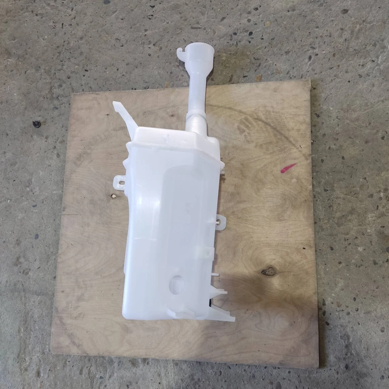 Бачок омывателя Hyundai Elantra 7 2020-2024 98611AA100