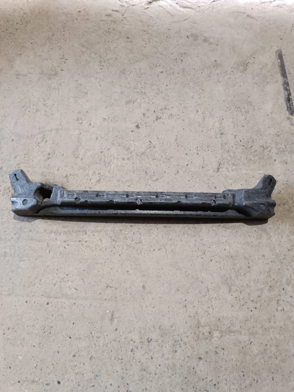 Наполнитель бампера Hyundai Tucson 3 2015-2018 86520D7500, передний