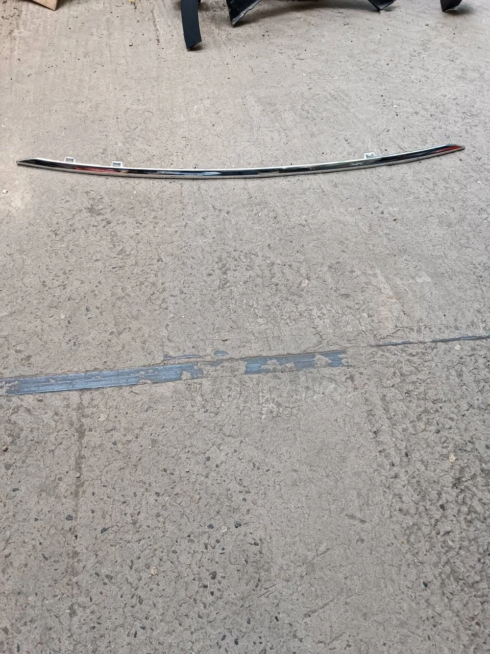 Накладка бампера Kia Sportage 4 86688F1500, задняя