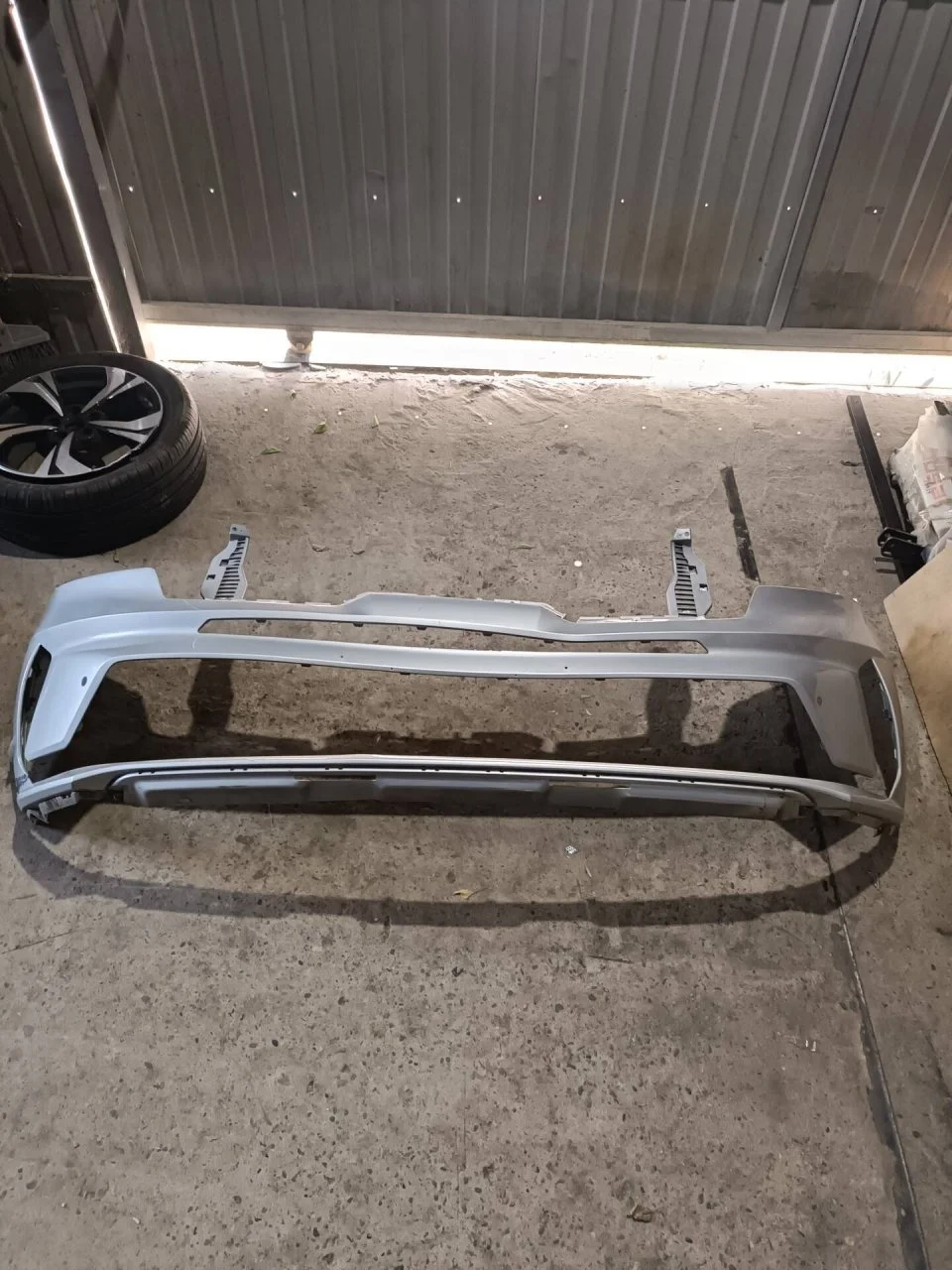 Бампер Kia Sorento 4 86511P2000, передний