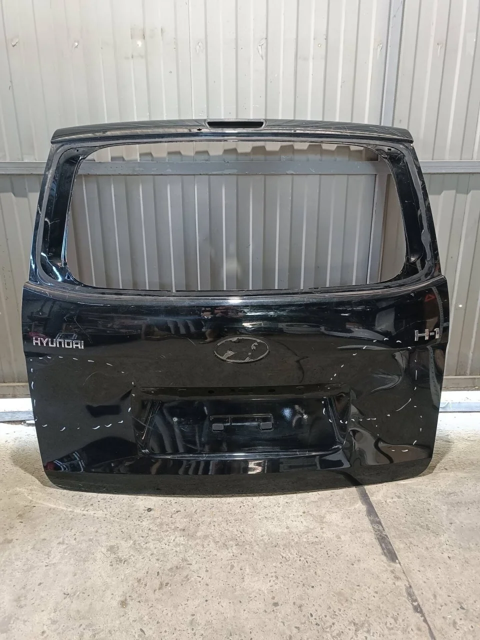 Крышка багажника Hyundai Н1 737004H132