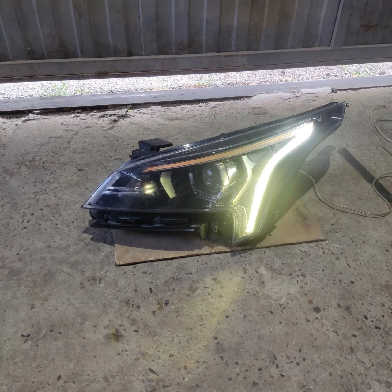 Блок фары Kia Rio 4 92101H0600, левый