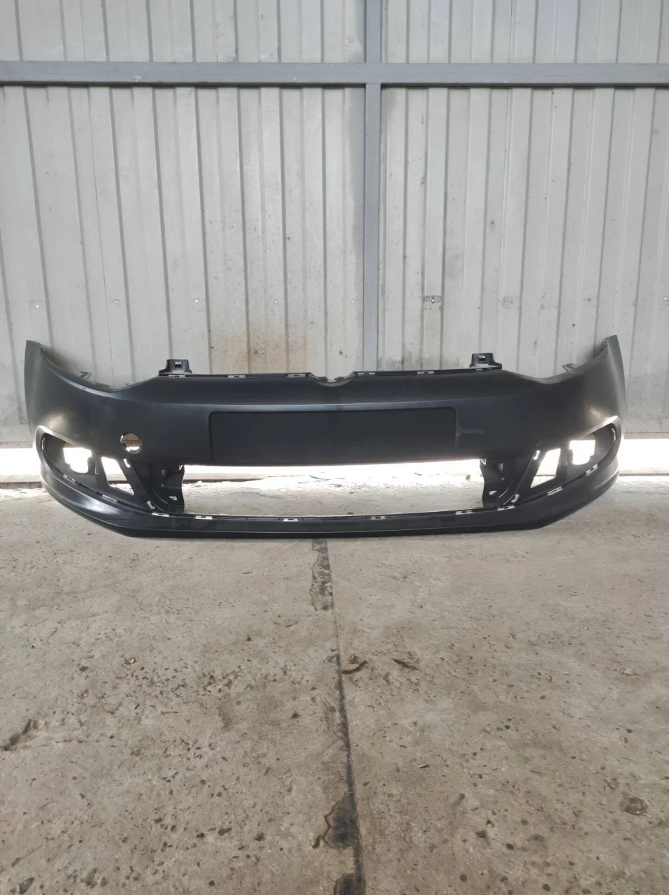 Бампер Volkswagen Polo 5 2009-2015 6RU807221, передний