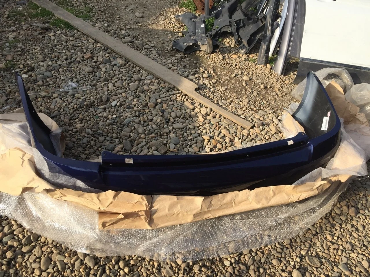 Бампер Lada Priora 2013-2018 21702804015, задний