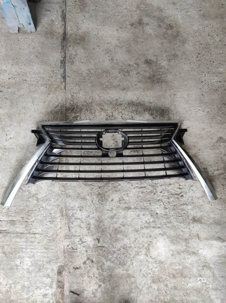 Решетка радиатора Lexus RX 5311148320