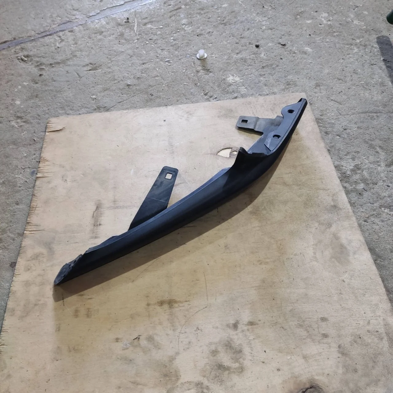 Накладка бампера Lexus NX I 2014-2017 5244878010, передняя левая