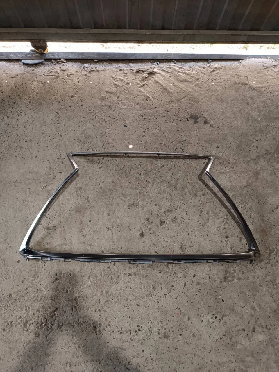 Молдинг решетки радиатора Lexus NX I 5312178060