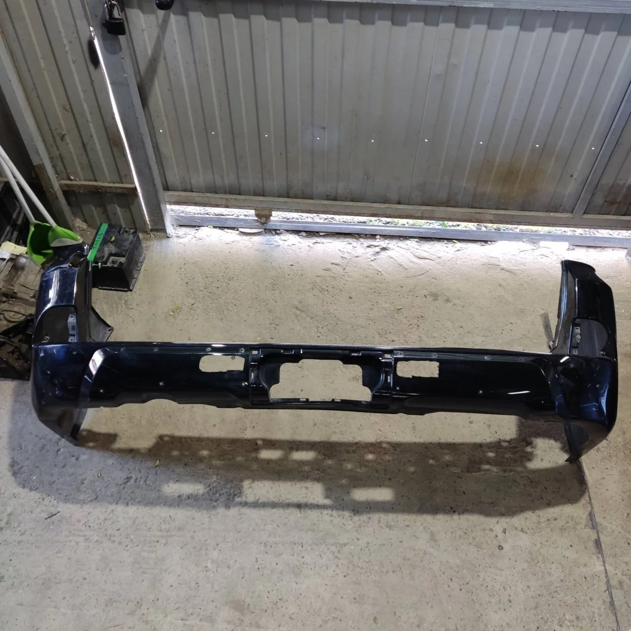 Бампер Lexus LX 570 521596A950, задний