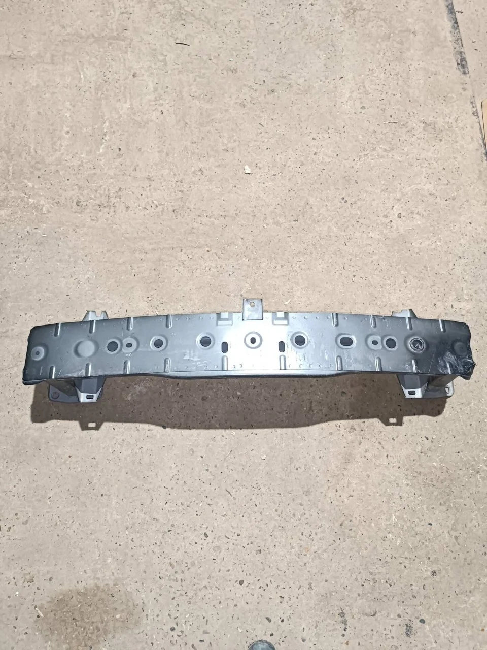 Усилитель бампера Mazda CX 5 KD5350070, передний