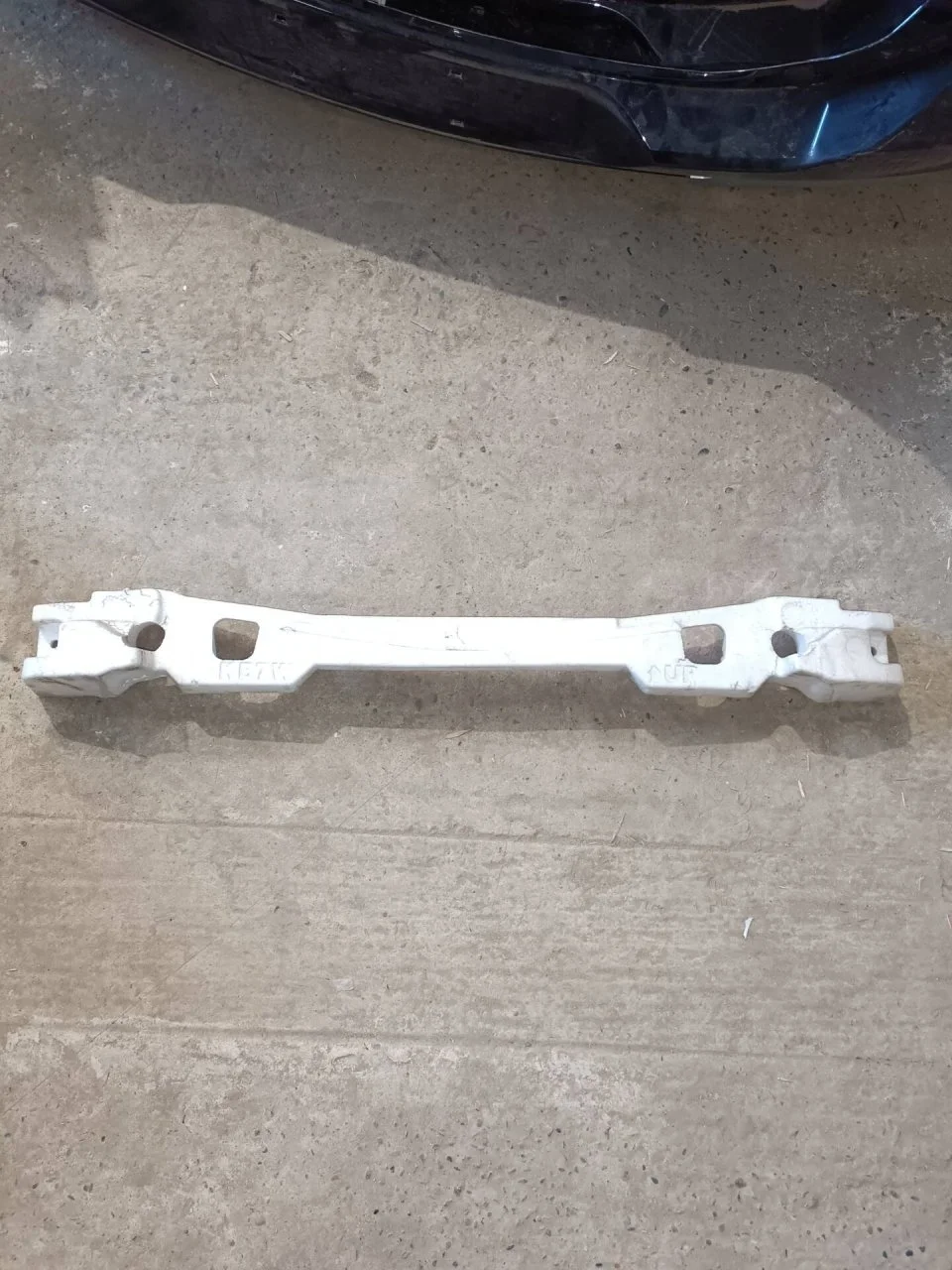 Наполнитель бампера Mazda CX 5 2017-2022 KB7W50111, передний