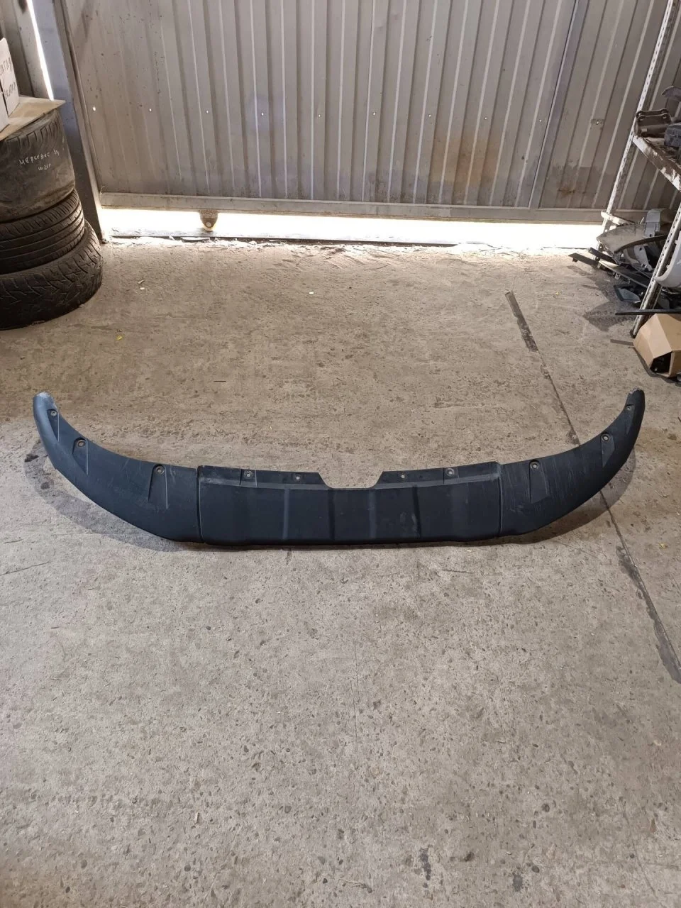 Губа бампера Mini R60 Countryman 51117390521 R60, передняя