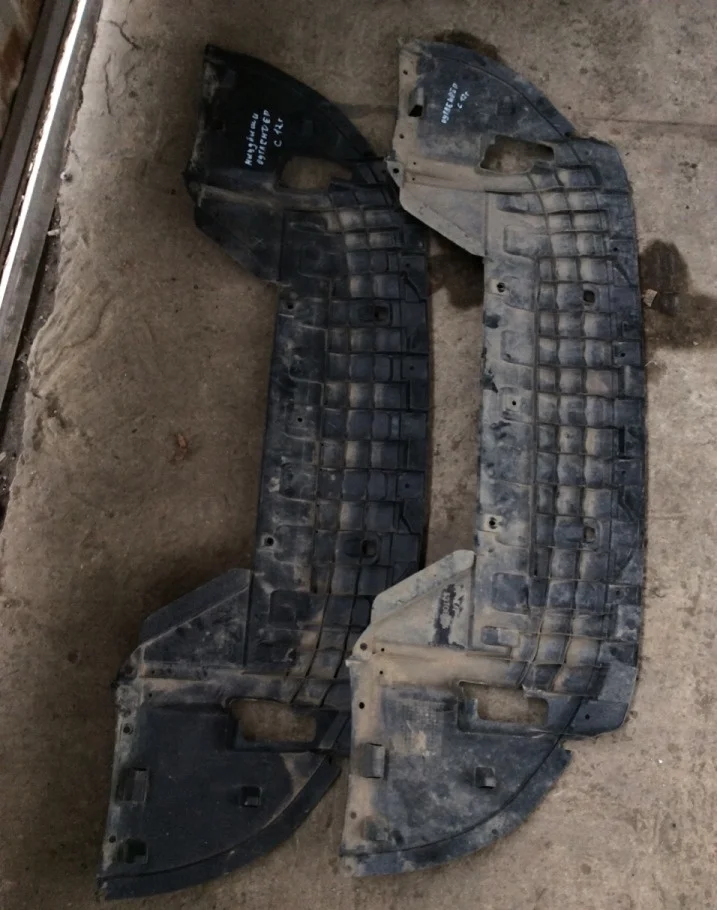 Пыльник бампера Mitsubishi Outlander 3 5370B626, передний