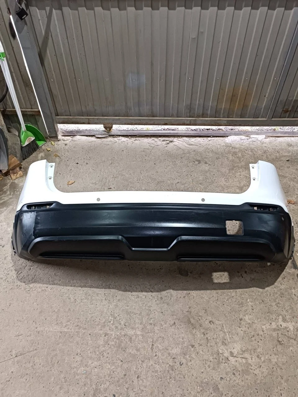 Бампер Nissan Qashqai 2013-2019 85022HL10H J11, задний