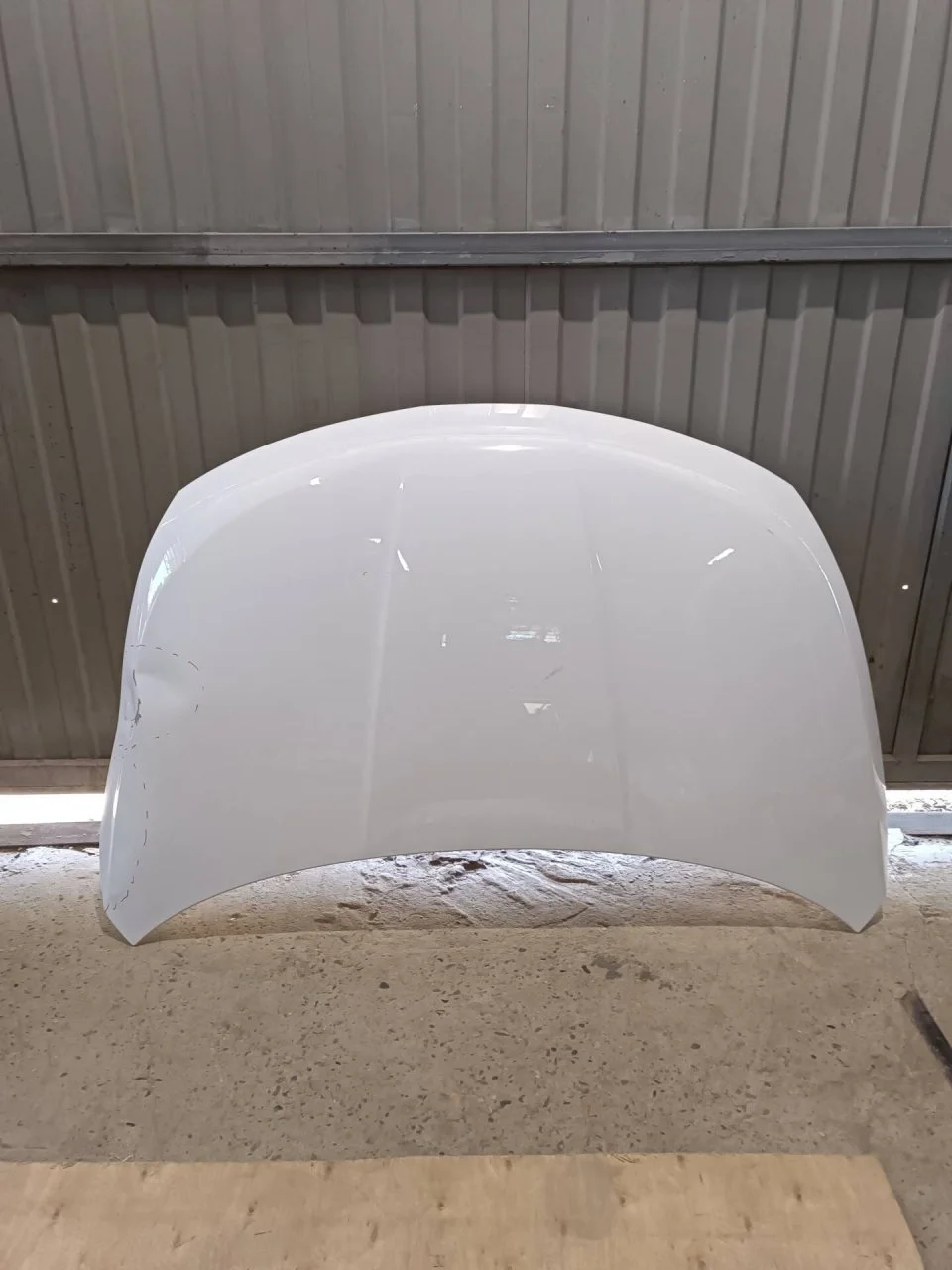 Капот Nissan Tiida C11 65100EL030 C11