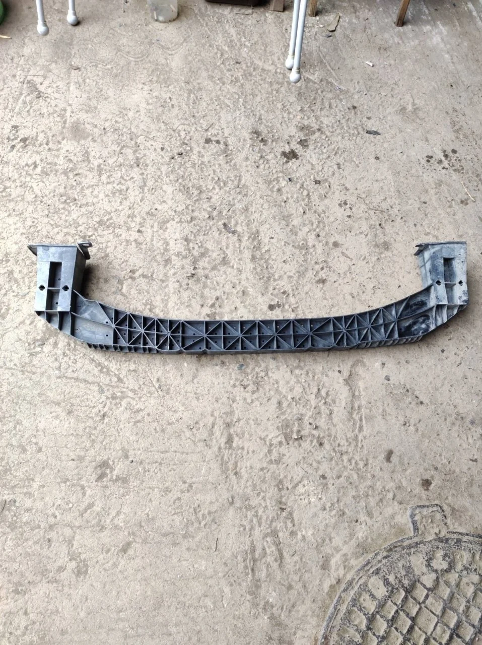 Усилитель бампера Peugeot 308 9656741480, передний