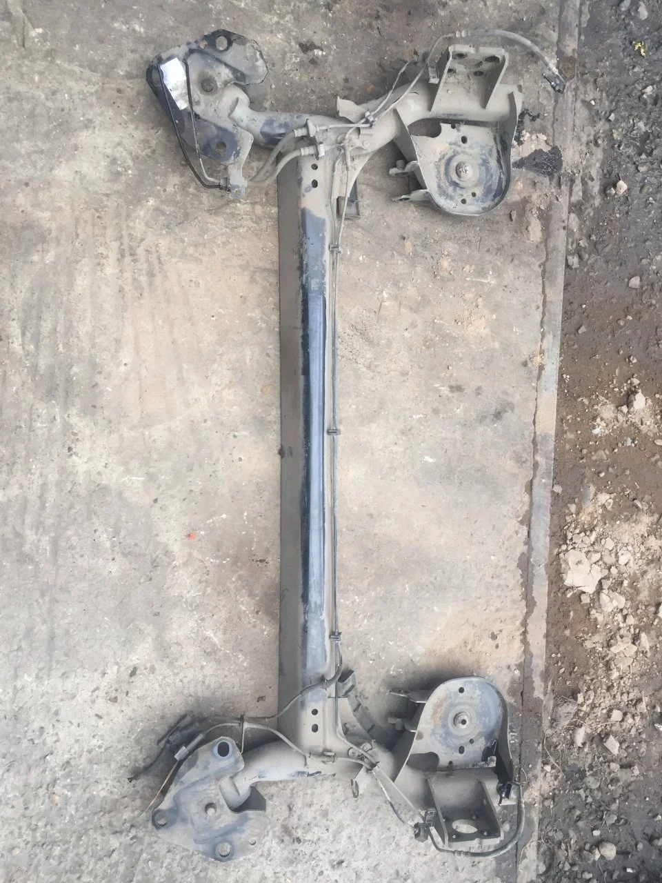 Балка Renault Kangoo 2 2013-2021 555113267R, задняя