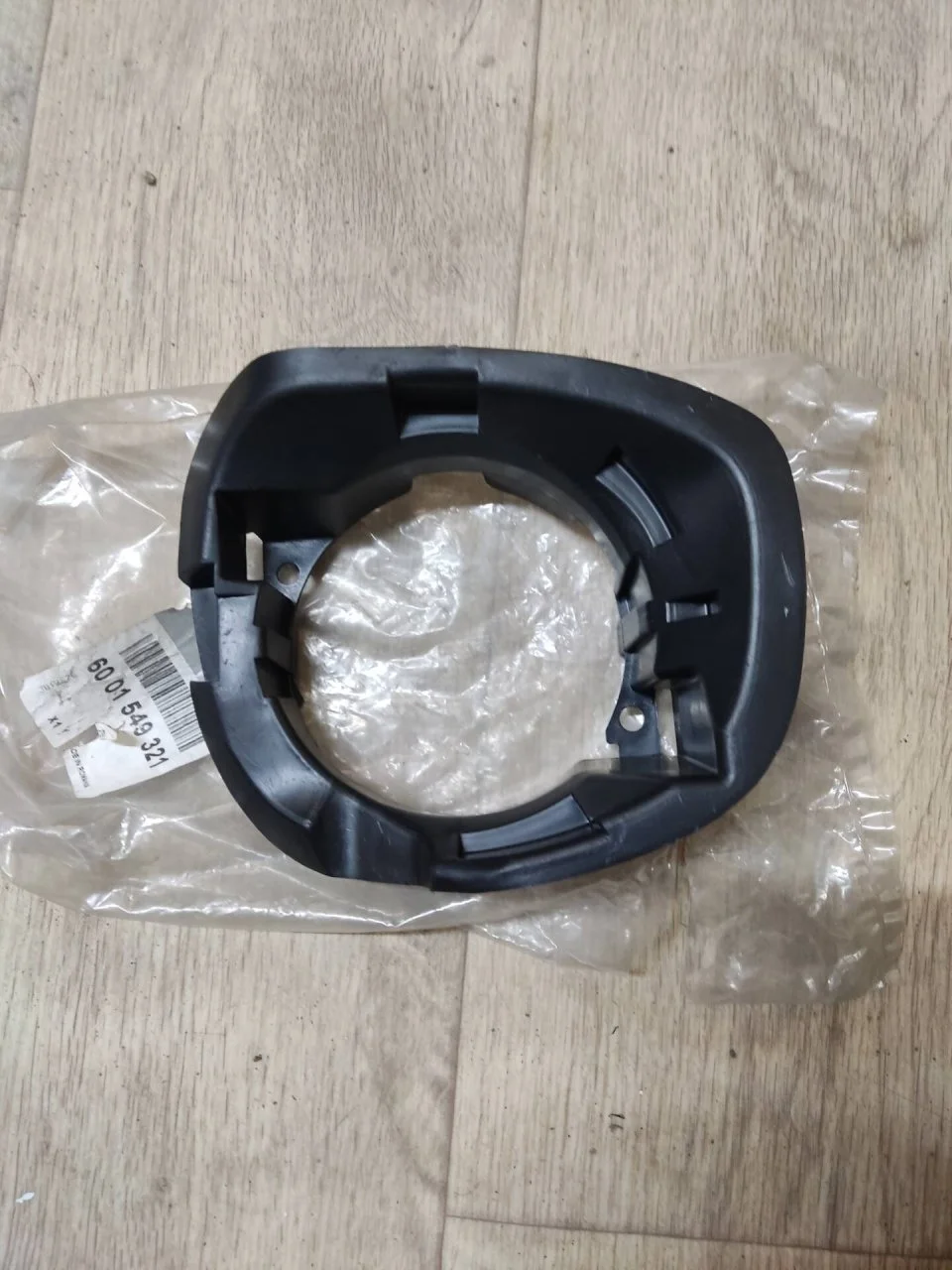 Кронштейн ПТФ Renault Duster 2010-2015 6001549321