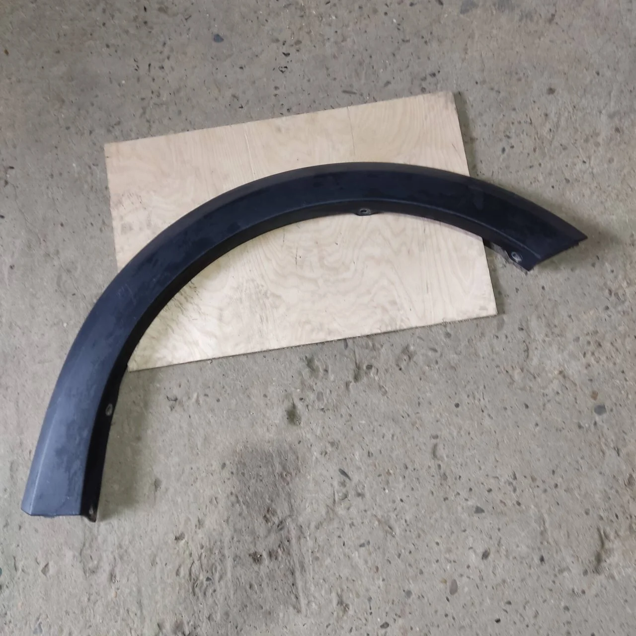 Расширитель крыла Renault Sandero Stepway 2013-2018 638740772R, передний