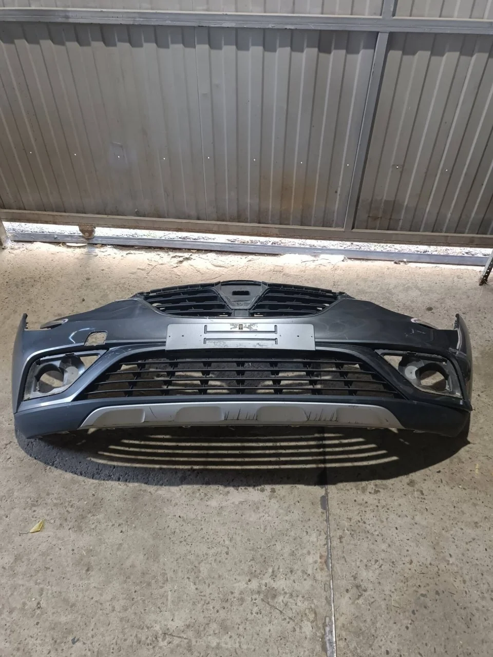 Бампер Renault Arkana 620106779X, передний