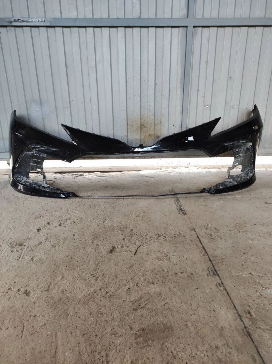 Бампер Toyota Camry 2017-2021 5211906J20 V70, передний