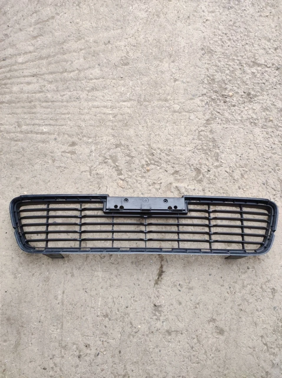 Решетка бампера Toyota Hi-Lux 8 2015-2020 531120K120, передняя