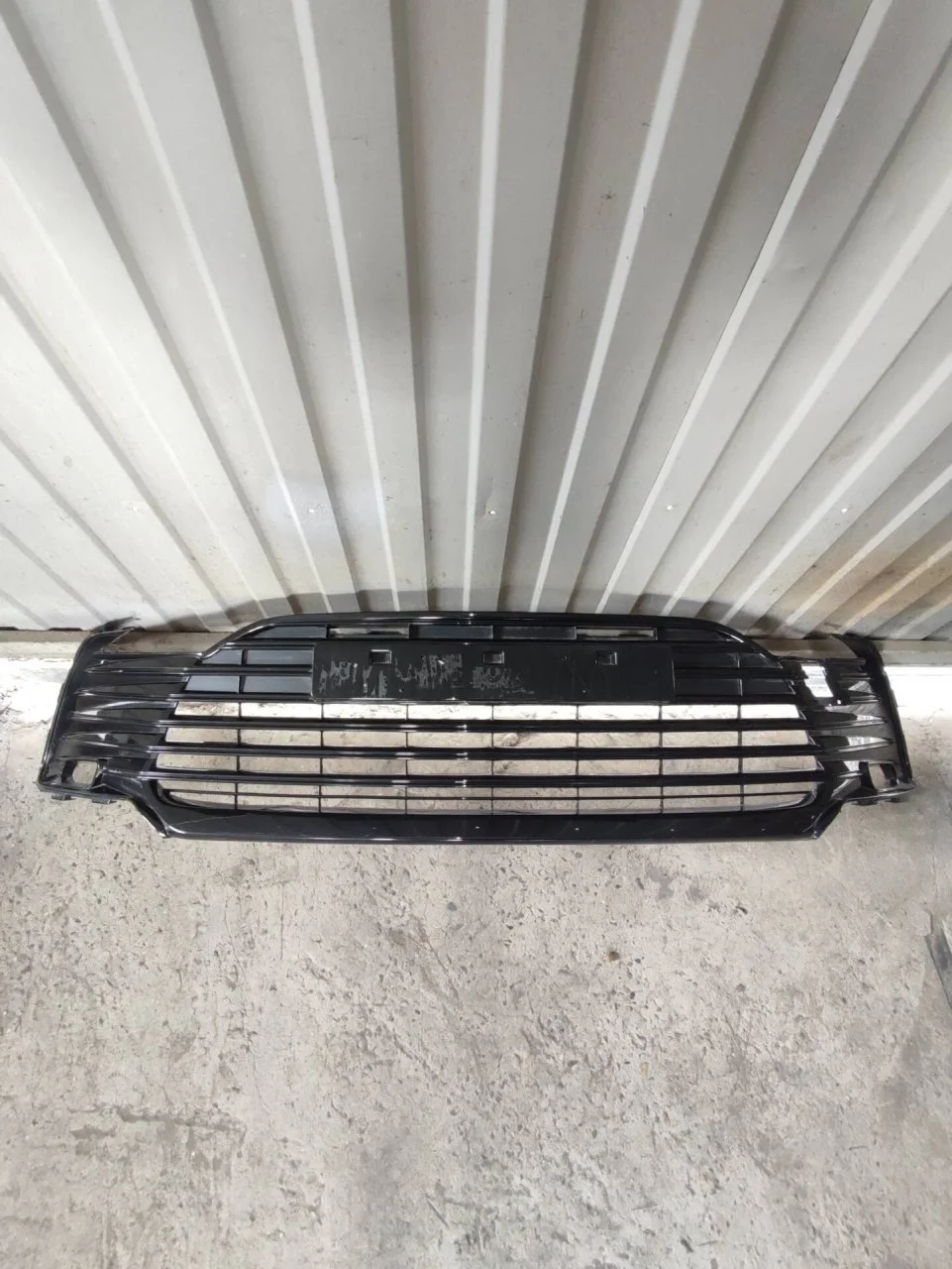Решетка бампера Toyota Camry XV70 5310206570