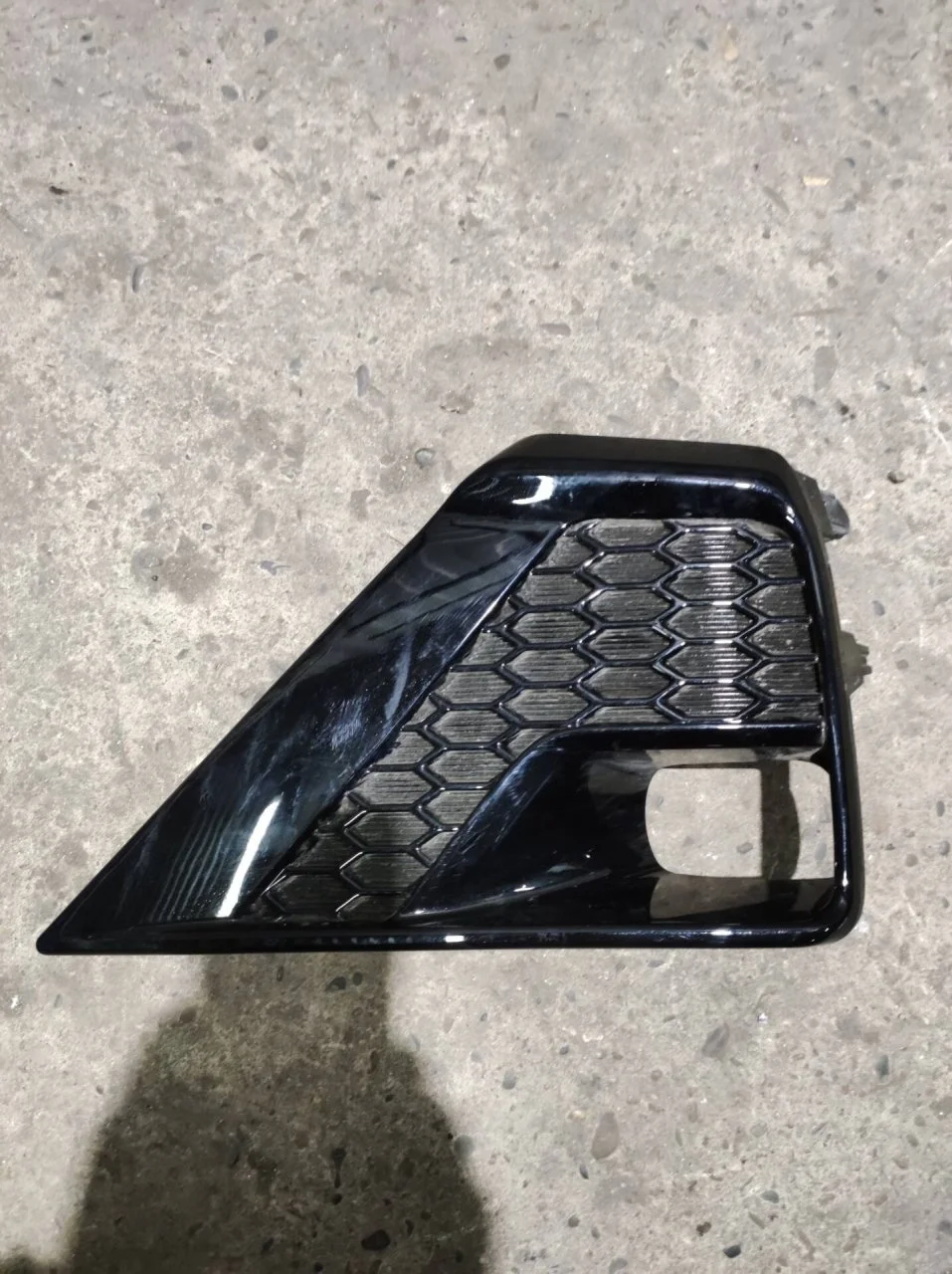 Накладка ПТФ Toyota Land Cruiser Prado 52030WQ010 J150, правая