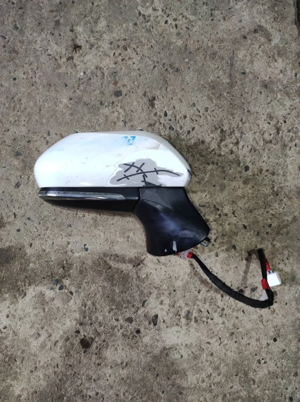 Зеркало заднего вида боковое Toyota Camry XV70 2020-2024 8791033D40, правое