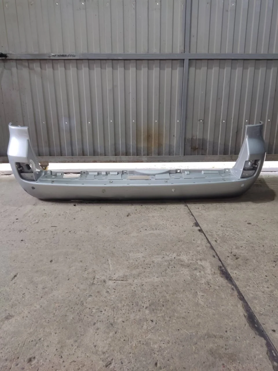 Бампер Toyota Land Cruiser 5215960989 J200, задний