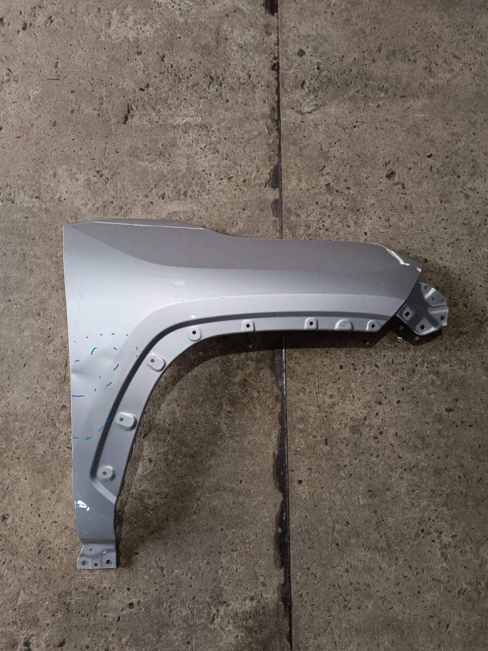 Крыло Toyota RAV 4 5 A50 5381142330, переднее правое