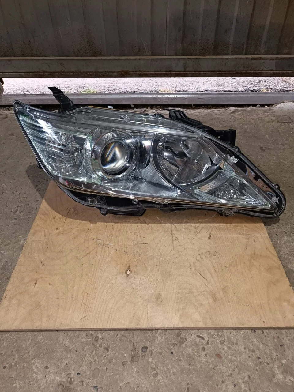 Блок фары Toyota Camry V50 2011-2014 8114533B00, правый