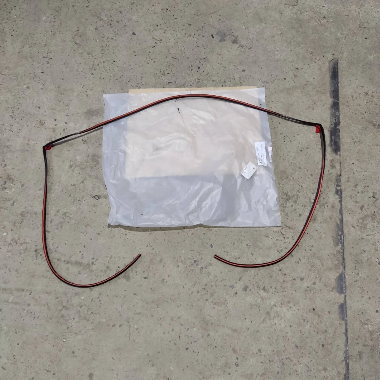 Молдинг лобового стекла Toyota Corolla E15 7553112690