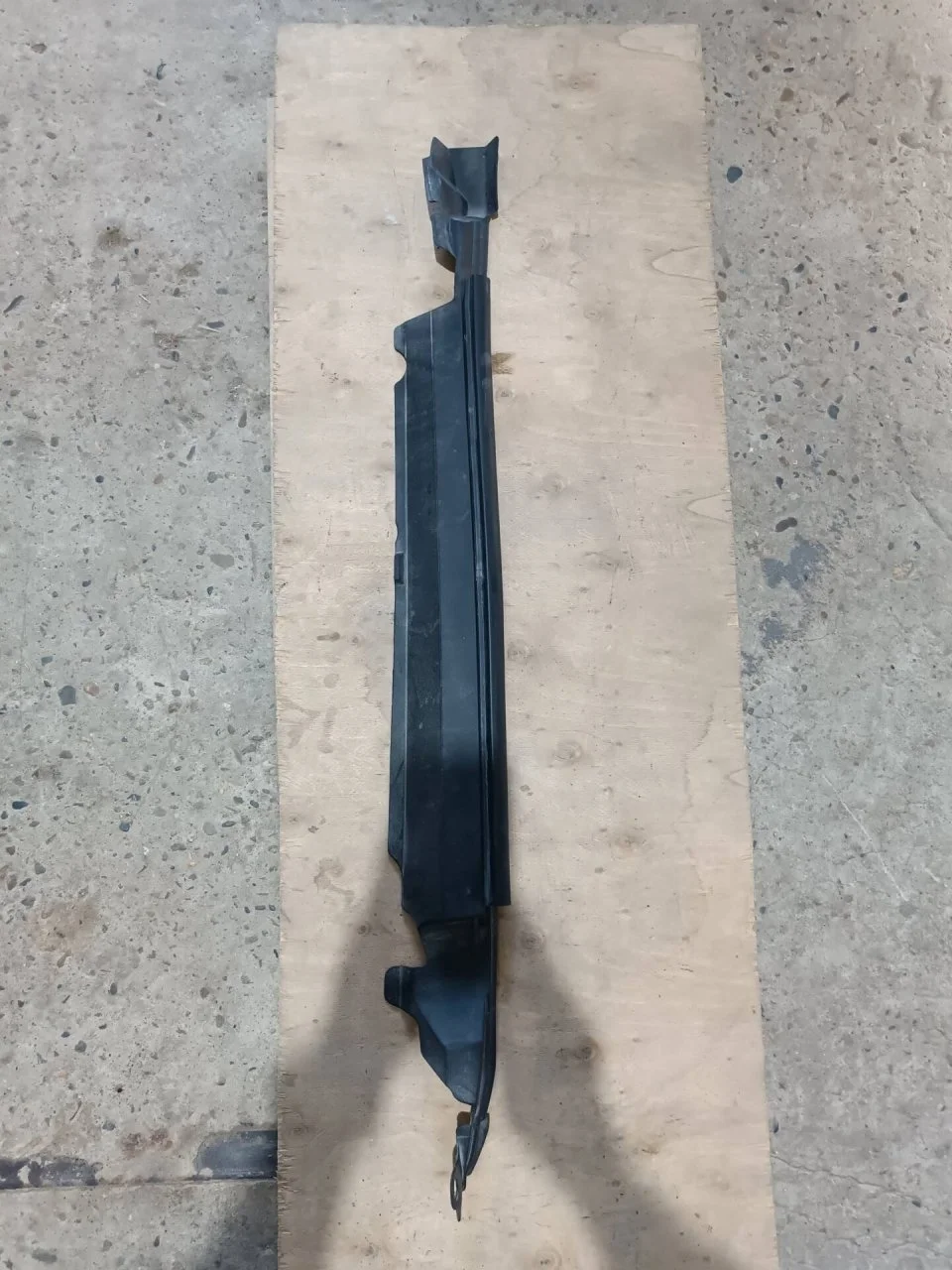 Накладка крыла Toyota Land Cruiser 5380660020 J200, передняя левая