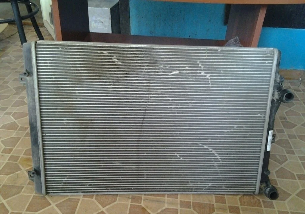 Радиатор охлаждения Volkswagen Passat CC 1K0121253