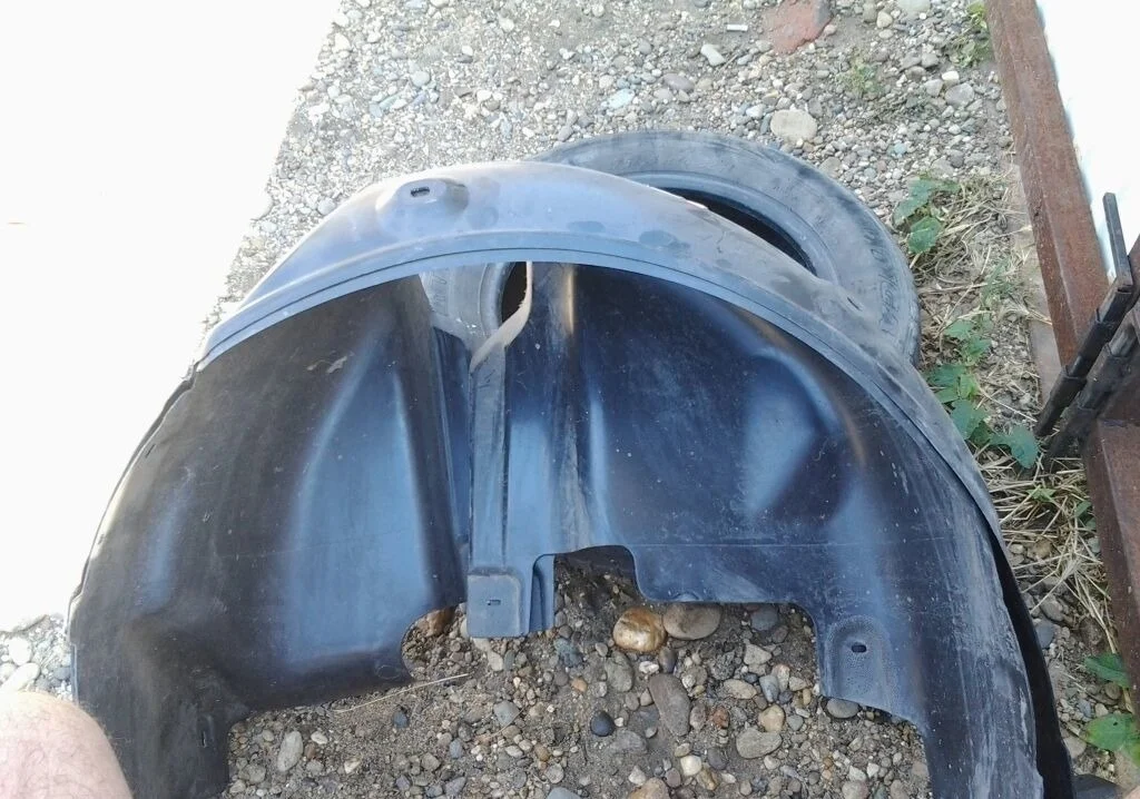 Локер Volkswagen Polo 6RU810972, задний правый