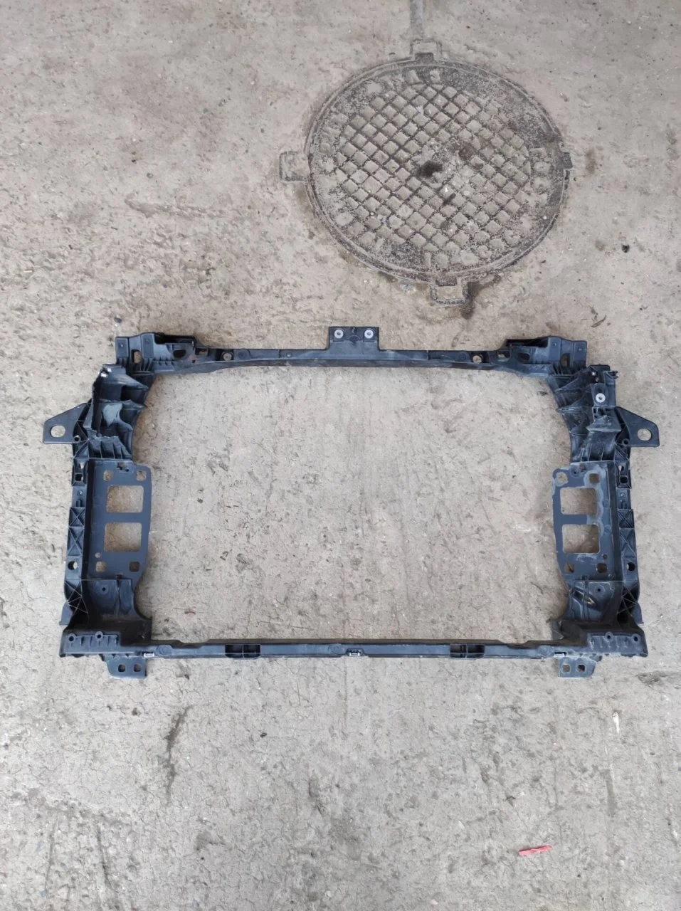 Панель телевизор Volkswagen Touareg 3 760805588H, передний