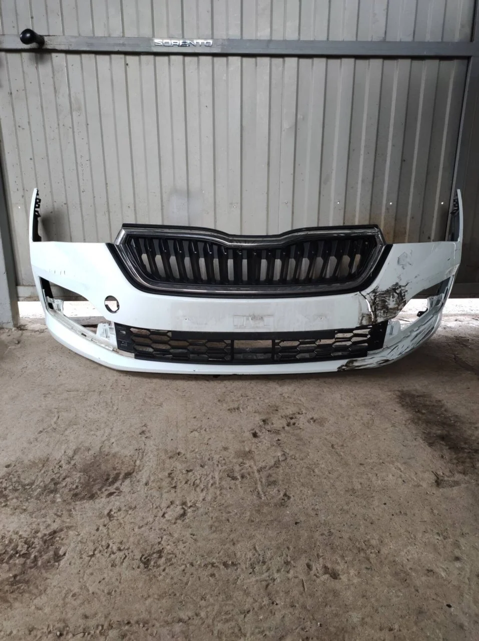 Бампер Skoda Rapid 2 60U807221M, передний