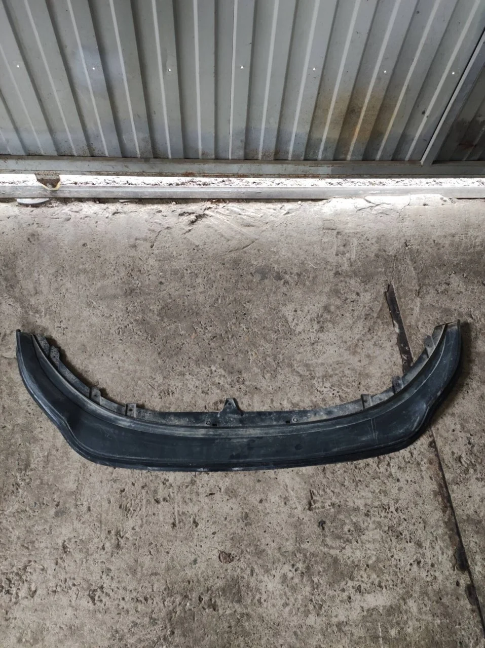 Губа бампера Volkswagen Polo 5 6RU805915A, передняя