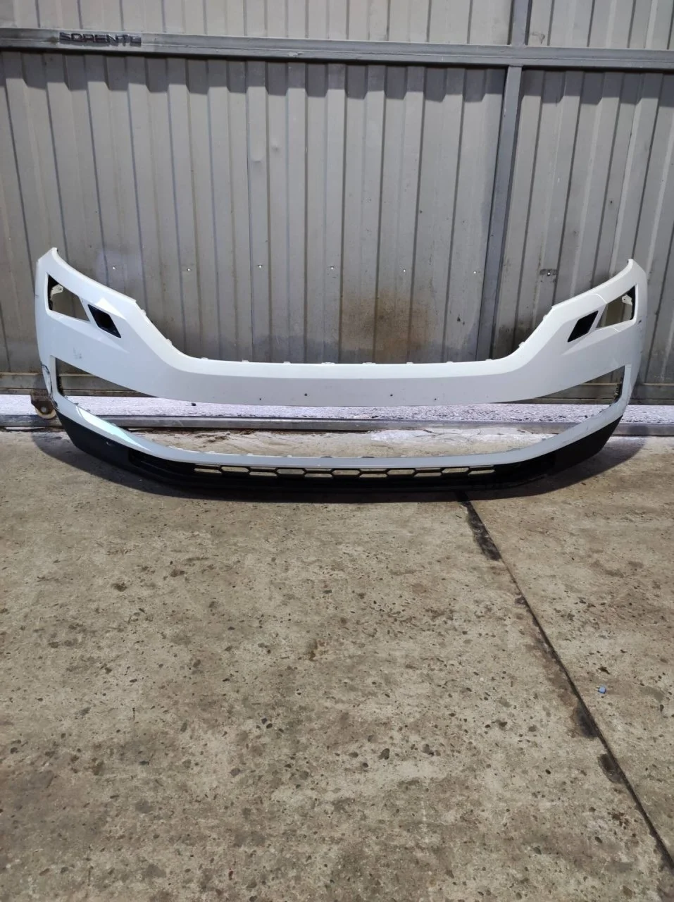 Бампер Skoda Kodiaq 562807221, передний