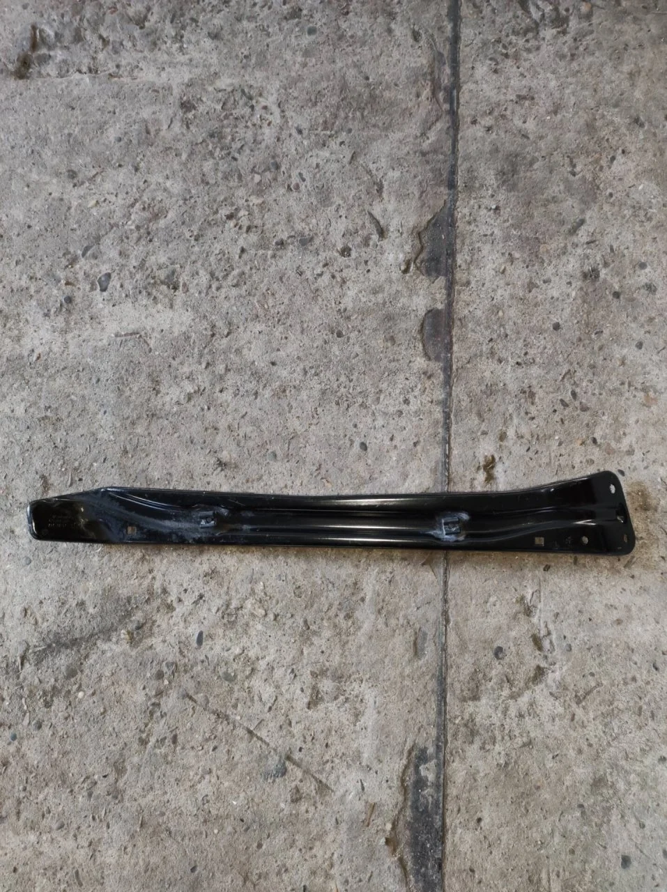 Кронштейн панели Skoda Kodiaq 565806929, передний