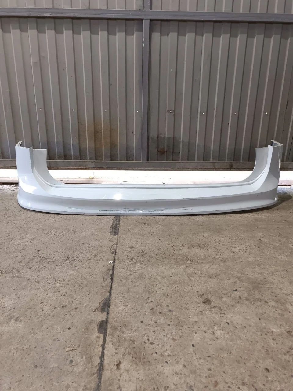 Бампер Volkswagen Tiguan 2 2016-2020 5NR807421A, задний