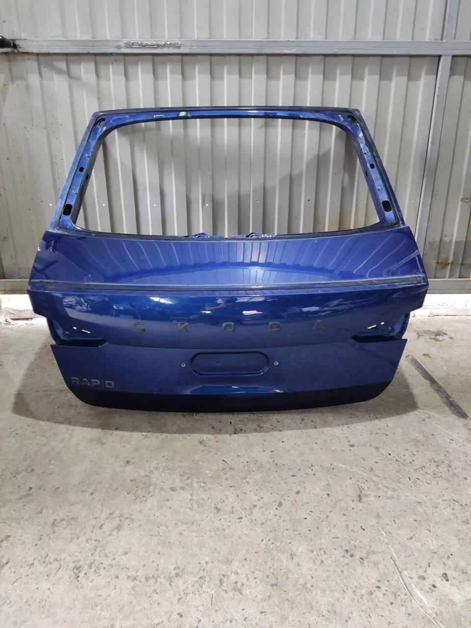 Крышка багажника Skoda Rapid 2 2019-2024 60U827025C